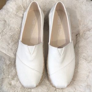Toms women’s espadrilles size 8